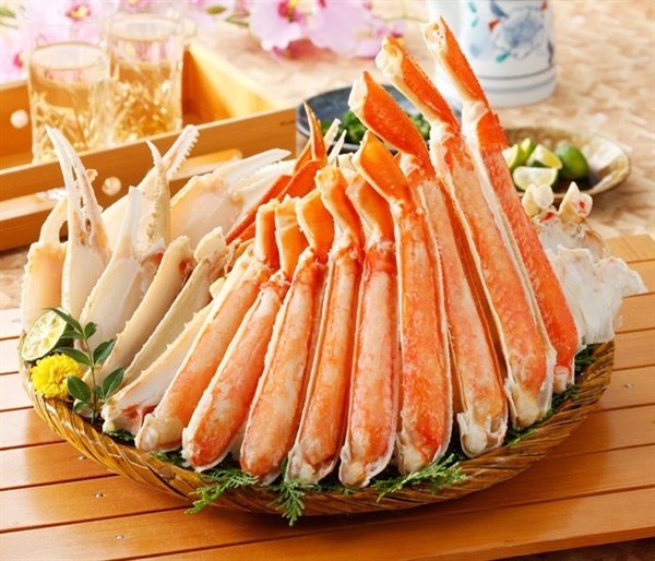 ズワイガニ半むき身ボイル冷凍８００ｇ