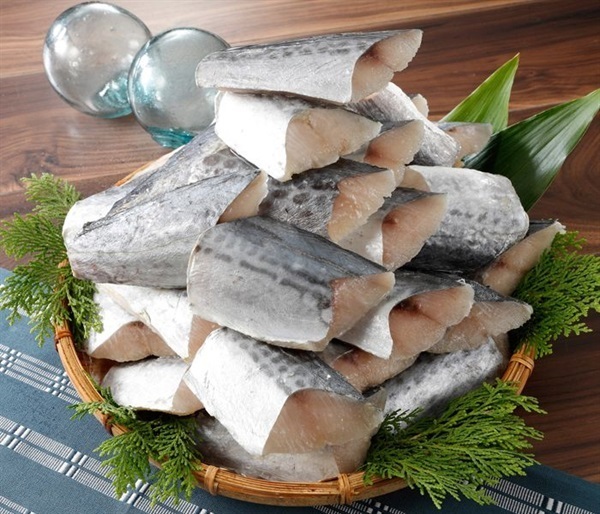 お徳用！さわらの骨取り切り身